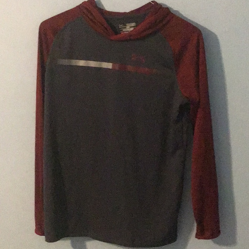 Under Armour Hooded Long Sleeve Shirt Size YXL